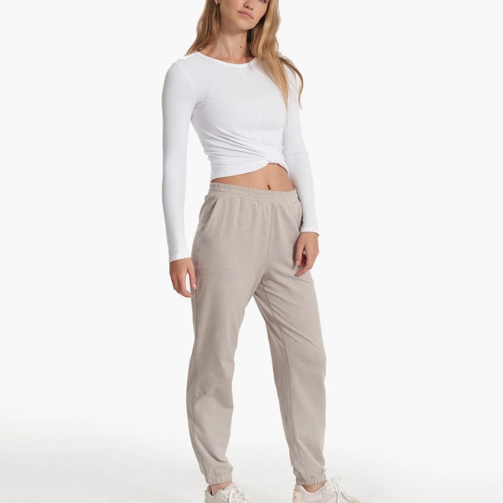 White Vuori Cove Twist Long Sleeve NWT